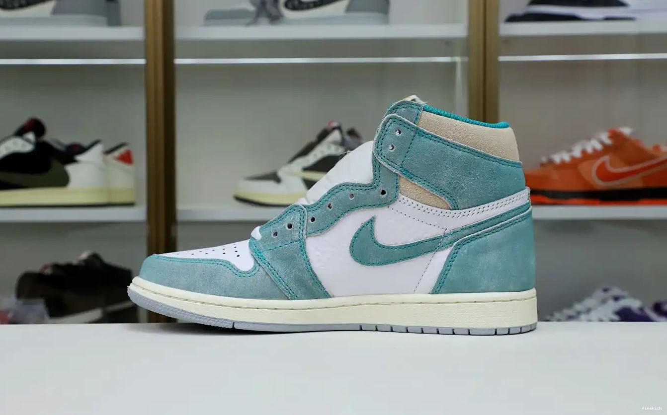 HIGH AIR GREEN' 'TURBO RETRO OG JORDAN 1 0704